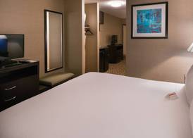 Holiday Inn Express & Suites PASADENA - LOS ANGELES by IHG 3