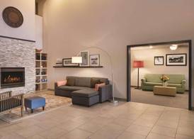 Country Inn & Suites by Radisson, Germantown, WI 2