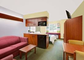 Microtel Inn & Suites by Wyndham Thomasville/High Point/Lexi 2