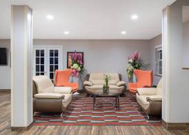 Microtel Inn & Suites by Wyndham Springfield 4