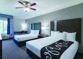 La Quinta by Wyndham Conroe 5