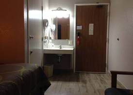 Super 8 by Wyndham Vacaville 3