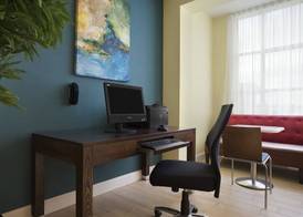 Days Inn & Suites by Wyndham Belmont 2