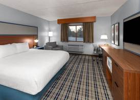AmericInn by Wyndham Green Bay West 4