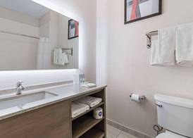 Comfort Suites Laredo - Nuevo Laredo 4