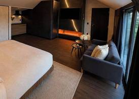 Emrose Luxury Cabins 5