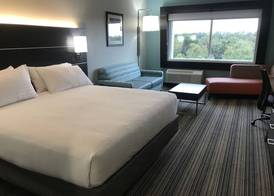Holiday Inn Express & Suites GREENVILLE SE - SIMPSONVILLE by IHG 4