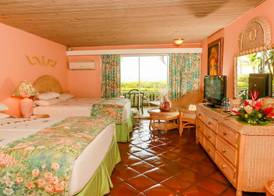 Coco Reef Resort and Spa 3
