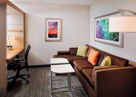 SpringHill Suites by Marriott Carle Place Garden City 5