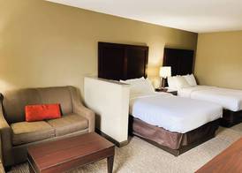 Days Inn & Suites by Wyndham Manheim Lebanon 5