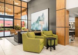 Oxford Suites Redding 4