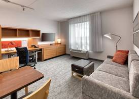 TownePlace Suites by Marriott Belleville 4