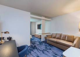 Fairfield Inn and Suites by Marriott Tampa North 4