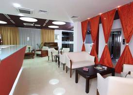 Cascade Hotel 4