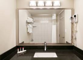 Best Western Plus Pitt Meadows Inn & Suites 5