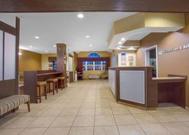 Microtel Inn & Suites by Wyndham Harrisonburg 2