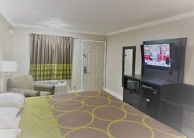 Super 8 by Wyndham Picayune 5