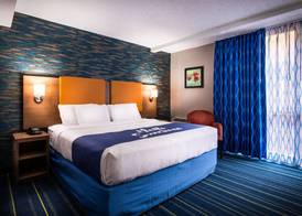 Days Inn by Wyndham Wayne 4