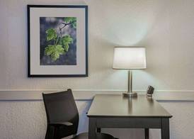 La Quinta Inn by Wyndham Miami Airport North 4