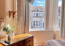 Kendal Hotel 5