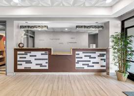 Best Western Knoxville Suites - Downtown 4
