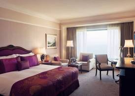 Taj Lands End 5