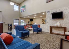 Comfort Suites Cordova 3