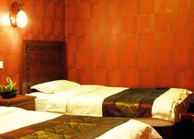 Happy Dragon Courtyard Hotel Beijing Forbidden City Lama Temple 4
