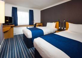 Holiday Inn Express NORTHAMPTON - SOUTH by IHG 4