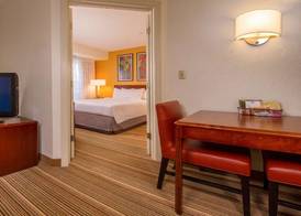 Sonesta ES Suites Charlottesville University 4