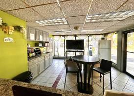 Executive Inn Chester 3