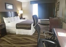Wingate by Wyndham Raleigh Durham / Airport 4
