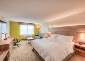 Holiday Inn Express & Suites - Remington by IHG 4