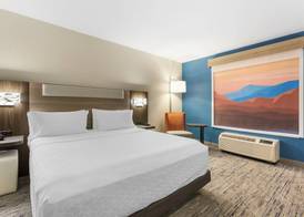 Holiday Inn Express & Suites BELGRADE by IHG 4