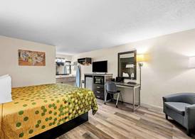 Econo Lodge Kingsport East 3