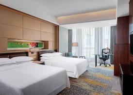 Sheraton Grand Shanghai Pudong Hotel & Residences 5