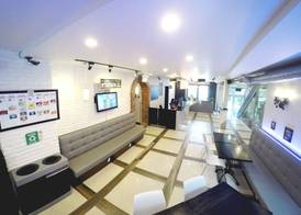 M Montreal Hostel 5