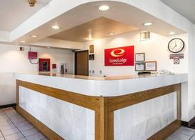 Econo Lodge Inn & Suites Mckinney - Plano North 5