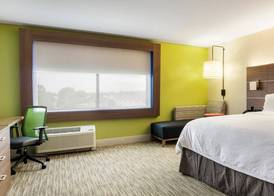 Holiday Inn Express & Suites RACINE by IHG 5