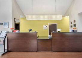 Sleep Inn & Suites at Concord Mills 2