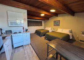 The Pioneer Motel 5