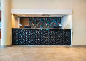 Grand Park Hotel & Suites Downtown Vancouver, an Ascend Collection Hotel 5