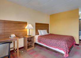 I-80 Inn & Suites 4