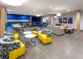 Microtel Inn & Suites by Wyndham College Station 2