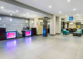 La Quinta Inn & Suites by Wyndham Fort Worth Arlington West 2