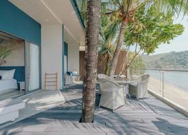 Hotel Tide Phuket Beachfront 4