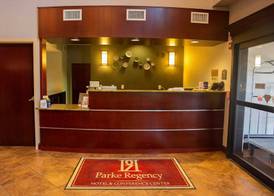Parke Regency Hotel & Conference Center 3