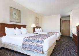 Baymont by Wyndham Columbus/Rickenbacker 4