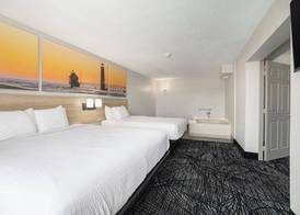 Days Inn & Suites by Wyndham Norton Shores Muskegon 5