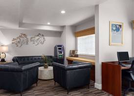 Microtel Inn and Suites - Zephyrhills 3
